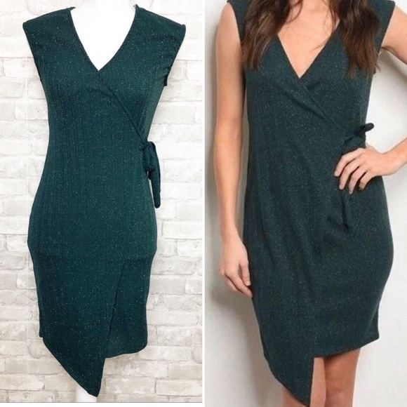 Green Glittery V-Neck Sleeveless Fitted Mini Dress Medium - Picture 2 of 11